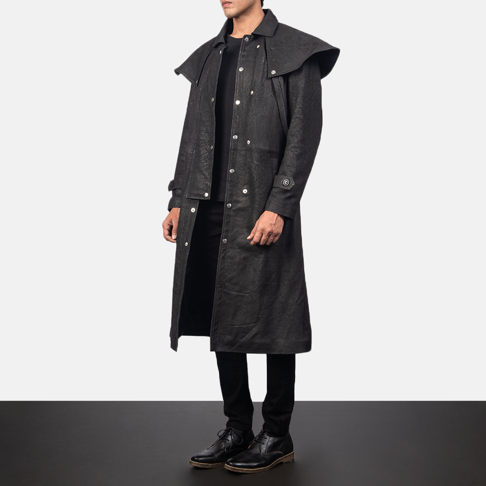 
Distressed Black Sheepskin Snuffed Trench Coat - Achteraanzicht met getailleerde schouders & strakke zoom