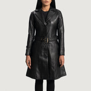 
Detailopname of Notch & Button Hardware on Moonlight Zwart Leren Trenchcoat voor Dames