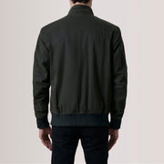 Close-Up Detail of Snap Button &amp; Zipper Hardware on Morrison Olive Canvas Leren Bomberjack voor Heren For Men