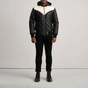 
Norman Tan Hooded Bomber Leather Puffer Jacket - Zijaanzicht met ergonomische mouwsnede