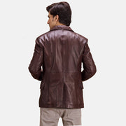 Close-Up Detail of Notch &amp; Button Hardware on Radaron Gewatteerd Kastanjebruin Leren Leren Blazer voor Heren