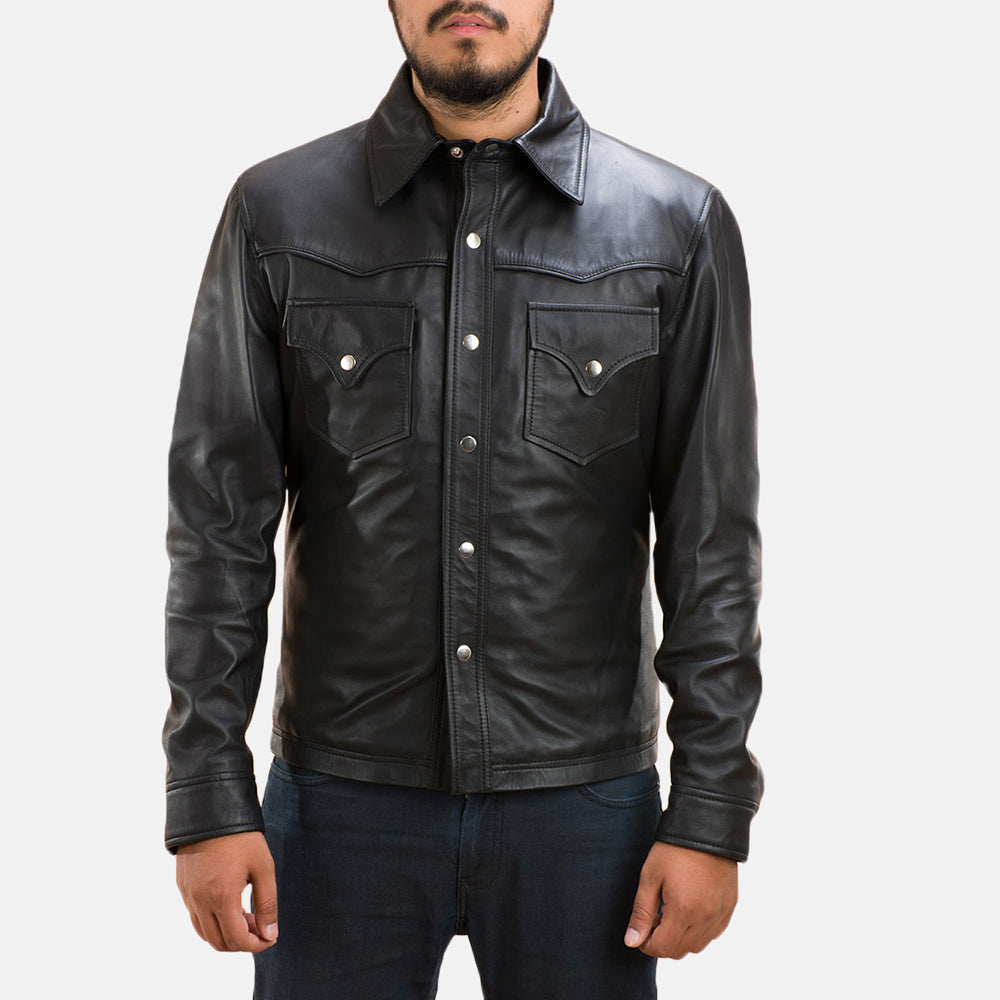 
Black Sheepskin leather Jacket - Achteraanzicht met getailleerde schouders & strakke zoom