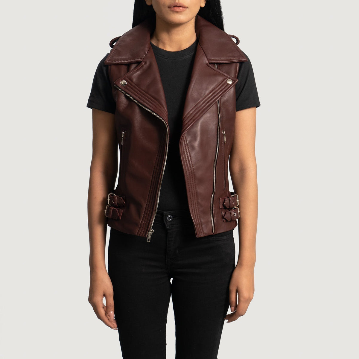
Maroon Sheepskin Leather Biker Jacket - Achteraanzicht met getailleerde schouders & strakke zoom