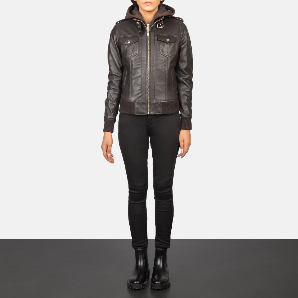 
Roslyn Brown Hooded Leather Bomber Jacket - Zijaanzicht met ergonomische mouwsnede