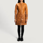 Close-Up Detail of Classic Collar &amp; Zipper Hardware on Women's Sandy Lichtbruin Dye Leren Jas voor Dames