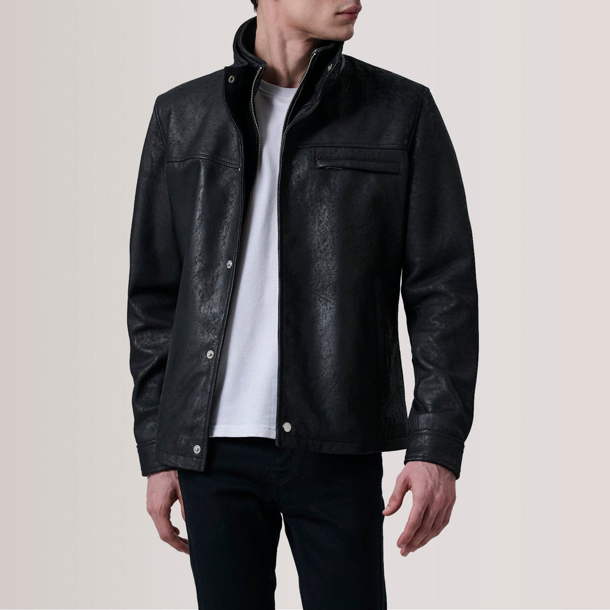 
Sean Zwart Snuffed Classic Leren Jas voor Heren For Men in Distressed Black Sheepskin Snuffed - Vooraanzicht & getailleerd silhouet | Online kopen