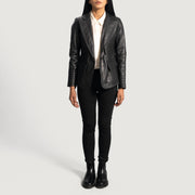 
Detailopname of Notch & Button Hardware on Selina Zwart Leren Leren Blazer voor Dames