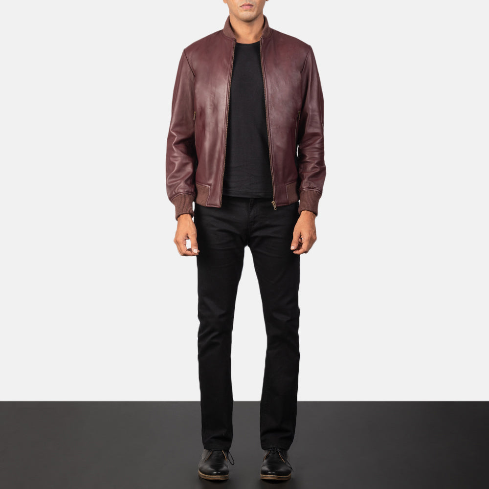Men's Shane Kastanjebruin Leren Bomberjack voor Heren - Lateral Side Profile View Showing Sleeve Cut &amp; Athletic Taper Fit