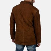 Close-Up Detail of High neck &amp; Zipper with Button Flap Hardware on Men's Sheriff Bruin Suède Jas voor Heren