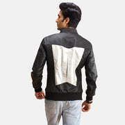 Spade Silver Zwart Leren Bomberjack voor Heren - Lateral Side Profile View Showing Sleeve Cut &amp; Athletic Taper Fit