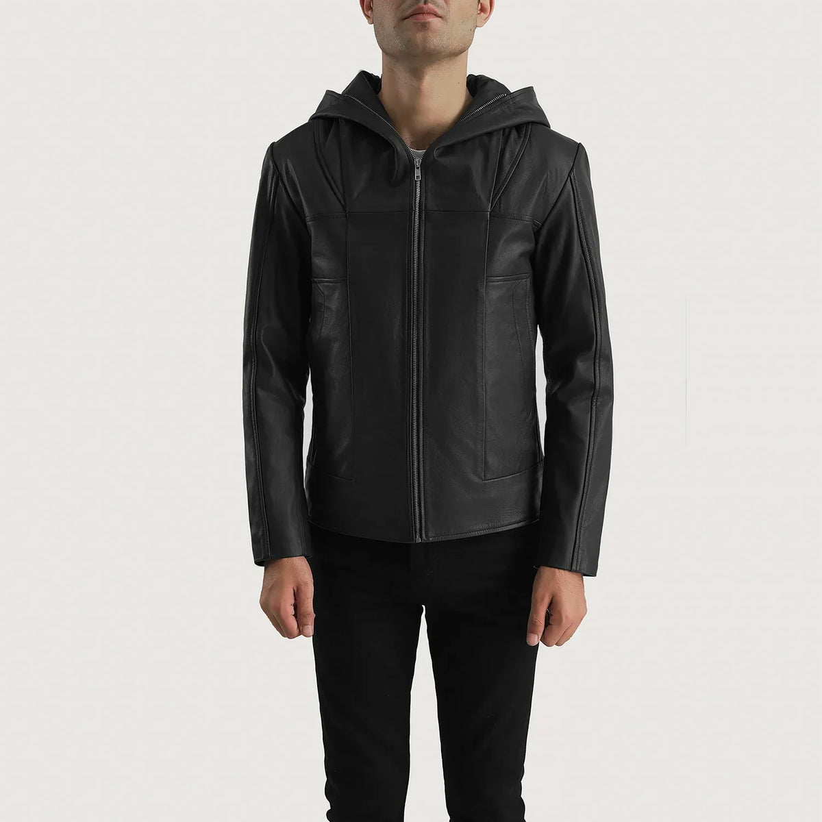
Black Goatskin Leather Hooded Jacket - Achteraanzicht met getailleerde schouders & strakke zoom