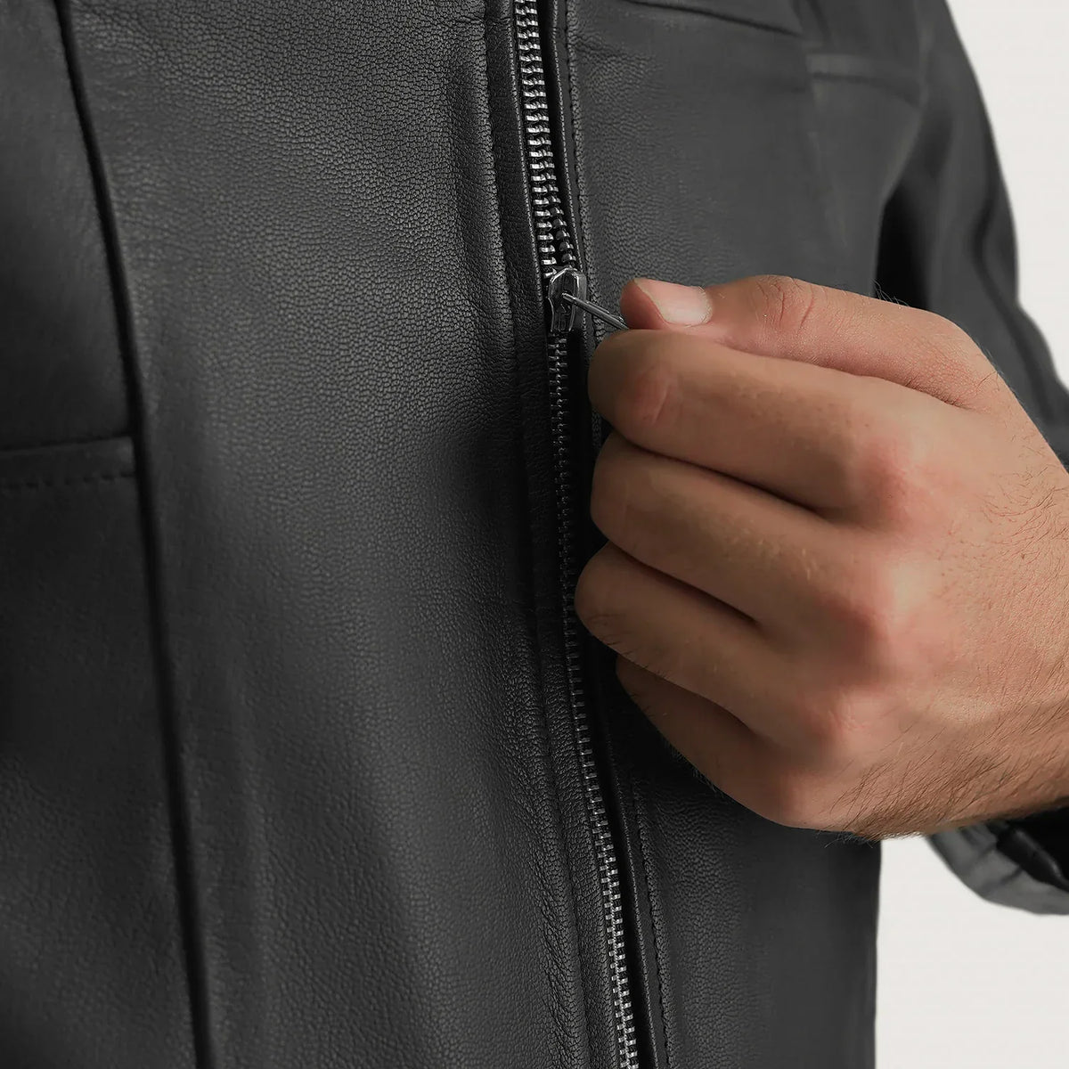 
Binnenweergave Showing Gewatteerde viscose voering & Twee functionele binnenzakken