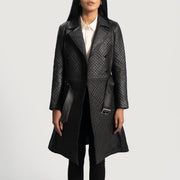 
Detailopname of Notch & Button & waist belt Hardware on Sweet Susan Zwart Leren Trenchcoat voor Dames