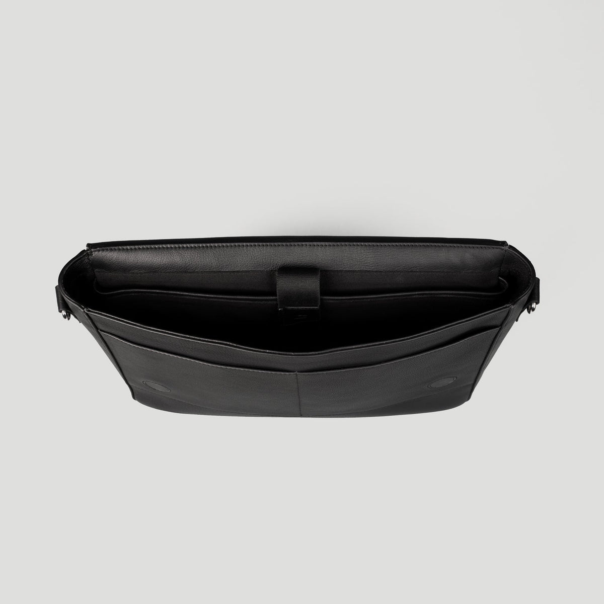 
The Carismatico Leather Messenger Bag – alternate product view 4