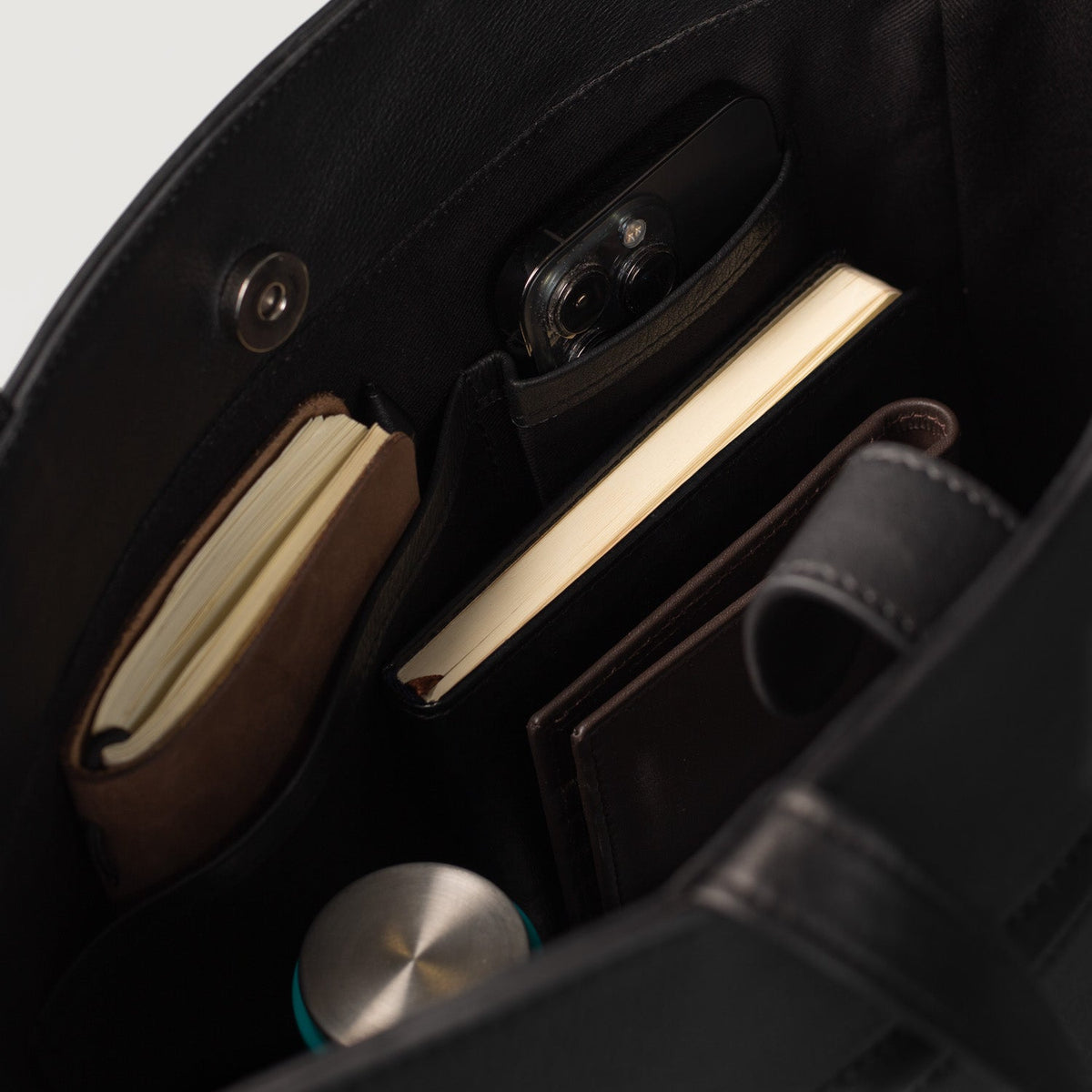 
The Poet Leren shopper – alternate product view 8