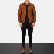 Men's Tomchi Lichtbruin Suede Leren Jas voor Heren - Lateral Side Profile View Showing Sleeve Cut &amp; Athletic Taper Fit