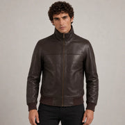 
Dark Bruin Sheepskin Leren Bomberjack voor Heren - Vooraanzicht & getailleerd silhouet | Online kopen