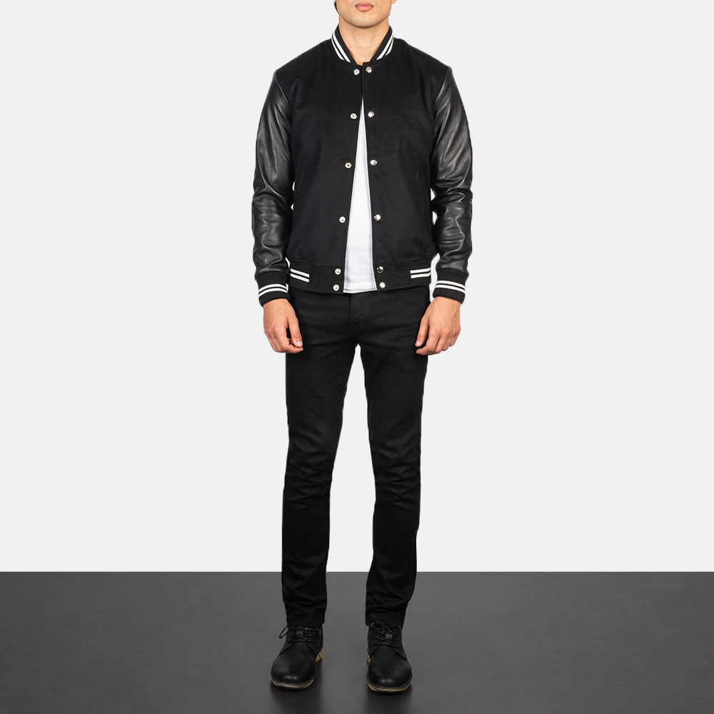 Men's Vaxton Zwart Striped Hybrid Varsity Leren Jas voor Heren - Lateral Side Profile View Showing Sleeve Cut &amp; Athletic Taper Fit