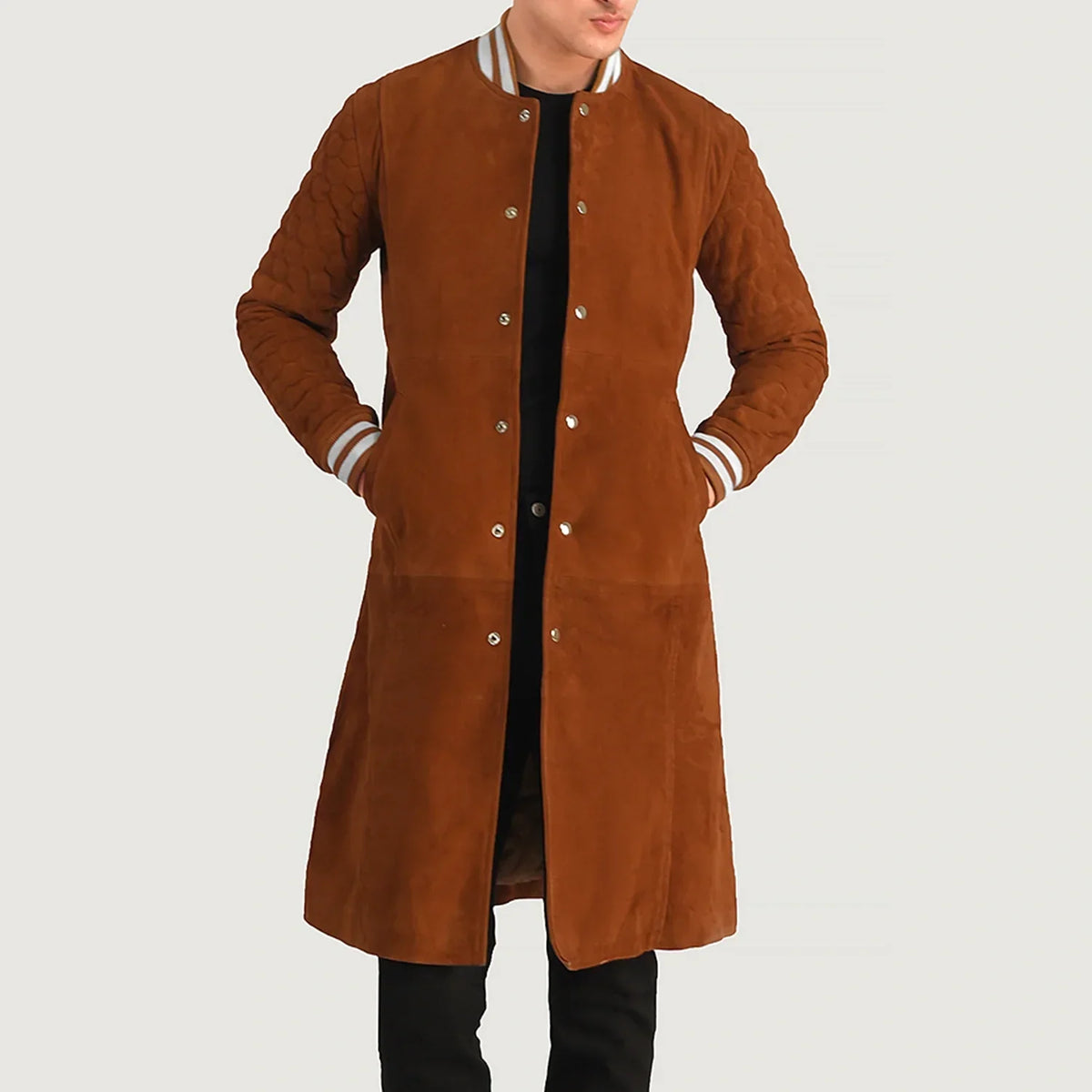 Wilde Bruin Suede Varsity Leren Jas voor Heren in Tan Bown Goatskin Suede - Front Profile View &amp; Tailored Silhouette | Buy Online
