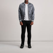 Close-Up Detail of Varsity &amp; Button Hardware on Xander Grey Varsity Leren Jas voor Heren