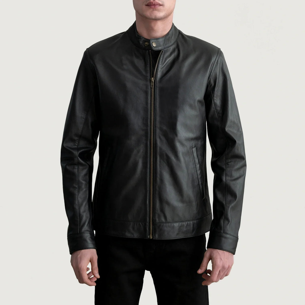 
Zen Zwart Leren Bikerjack voor Heren - Vooraanzicht & getailleerd silhouet | Online kopen