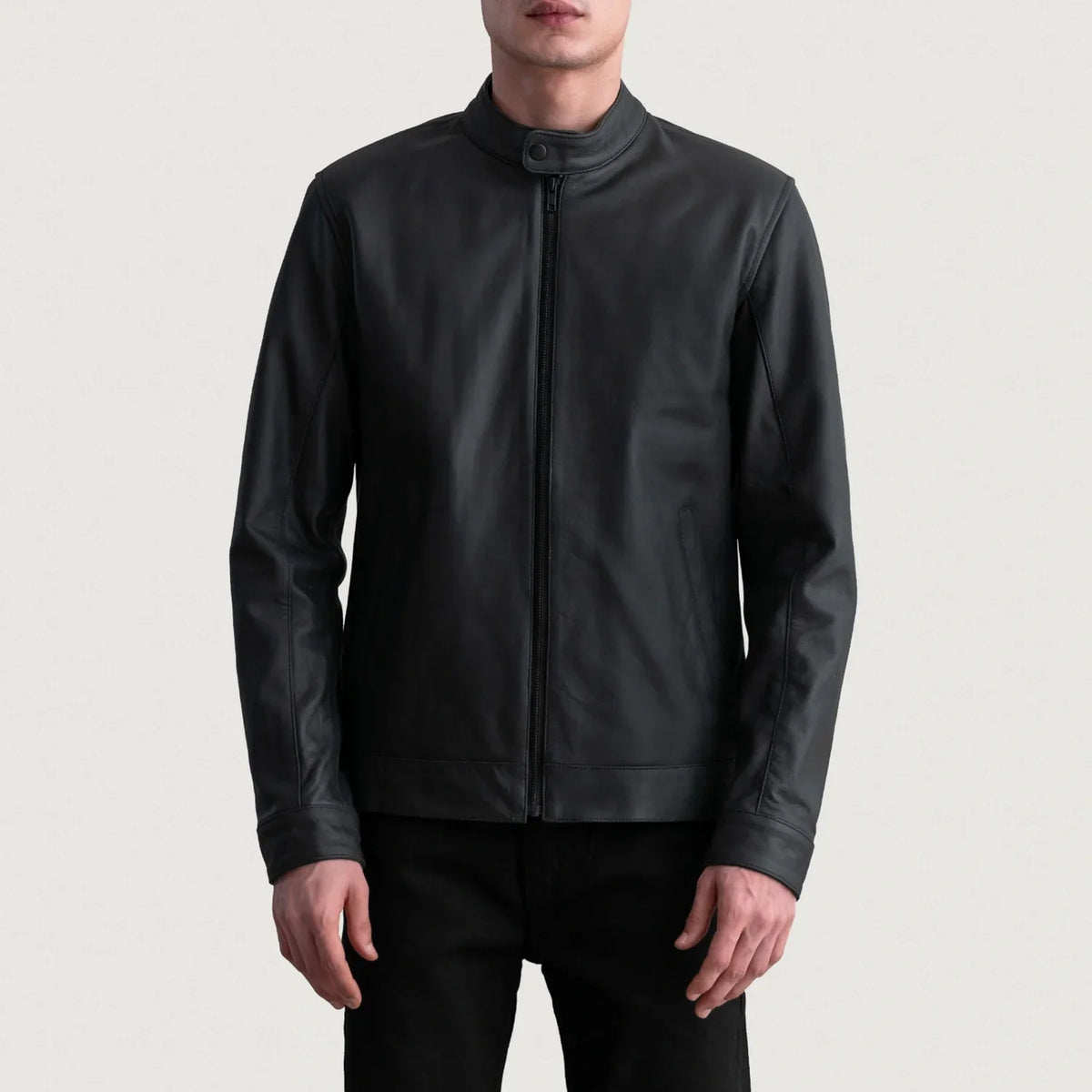 Zen Matte Zwart Leren Bikerjack voor Heren - Lateral Side Profile View Showing Sleeve Cut &amp; Athletic Taper Fit