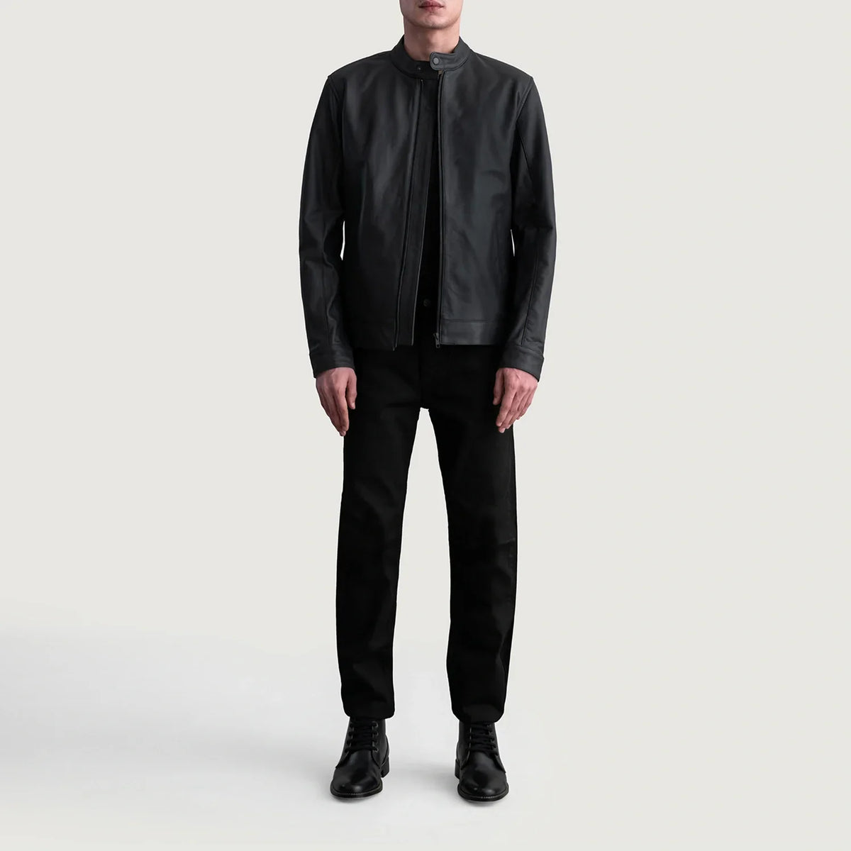Close-Up Detail of Snap Button &amp; Zipper Hardware on Zen Matte Zwart Leren Bikerjack voor Heren