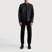 Close-Up Detail of Snap Button &amp; Zipper Hardware on Zen Matte Zwart Leren Bikerjack voor Heren