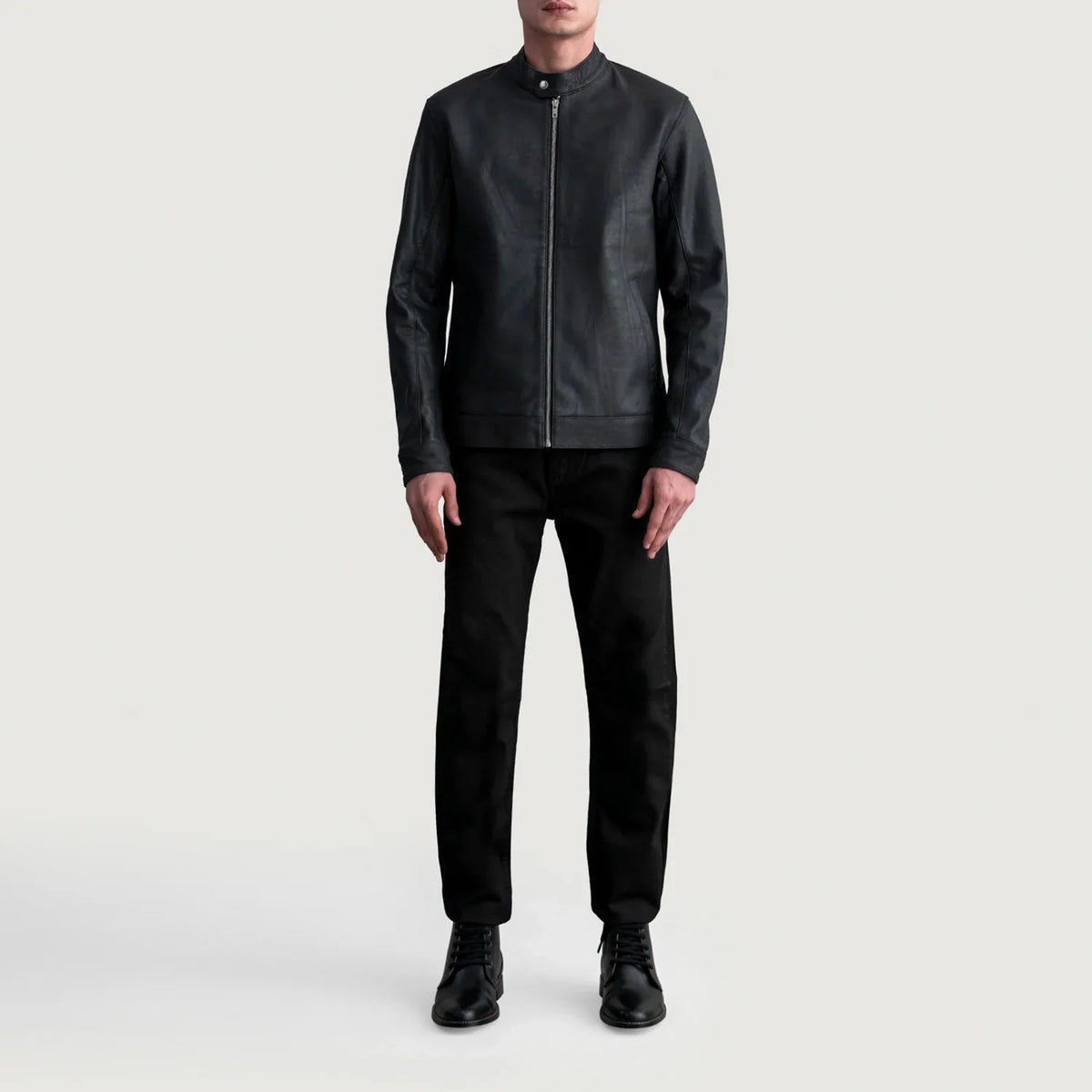 Close-Up Detail of Snap Button &amp; Zipper Hardware on Zen Tumbled Zwart Leren Bikerjack voor Heren
