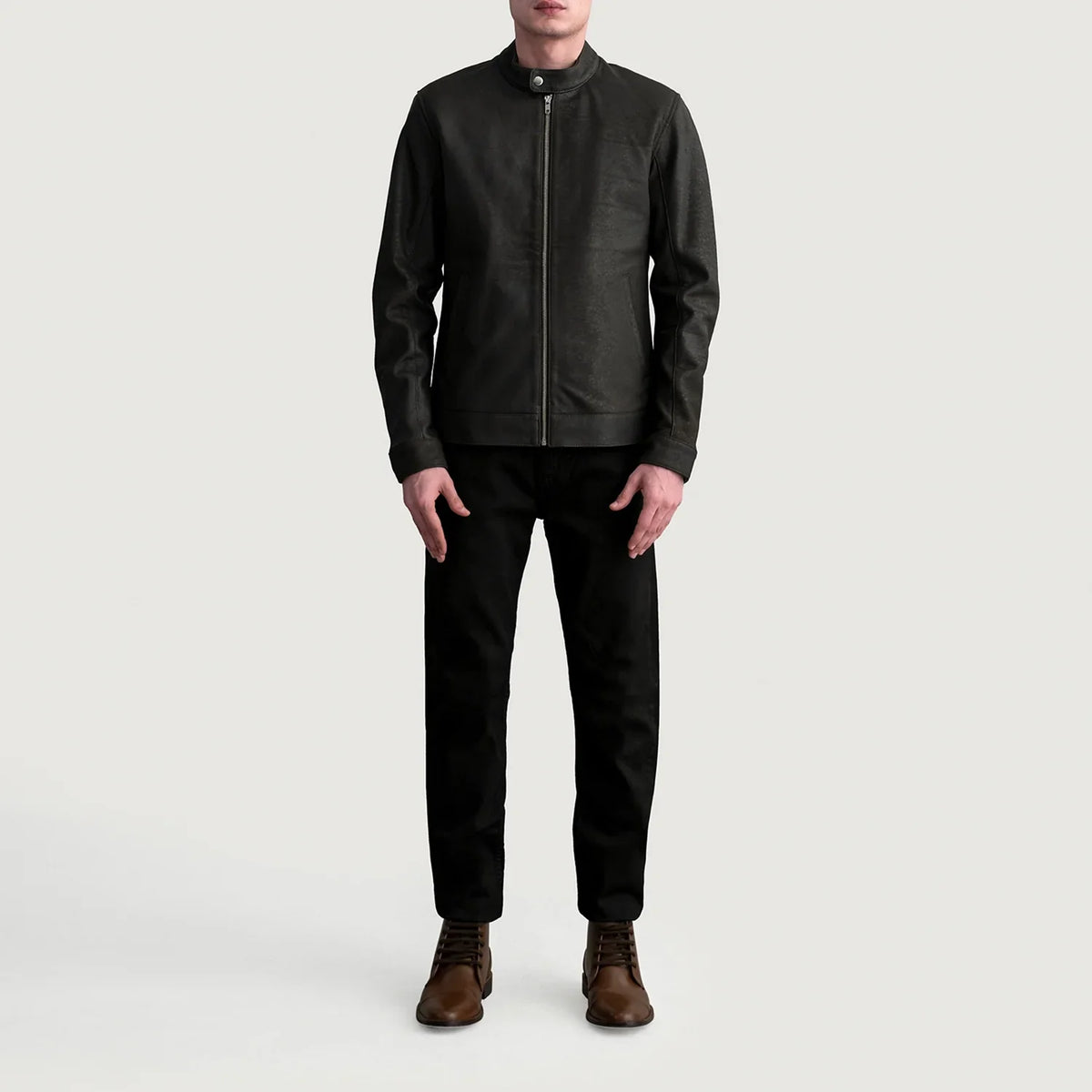 
Detailopname of Snap Button & Zipper Hardware on Zen Tumbled Bruin Leren Bikerjack voor Heren